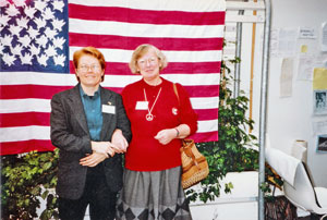 Inger Bjørn Andersen besøger den amerikanske delegation ved verdensfredskongressen i København 1986.